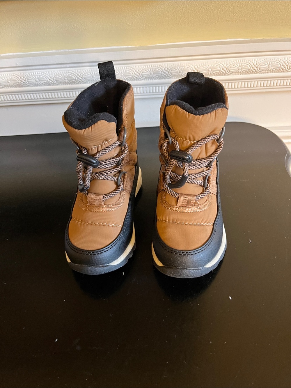 NEW Weestep toddler snow boots size 7 water-resistant upper and  toggle lace